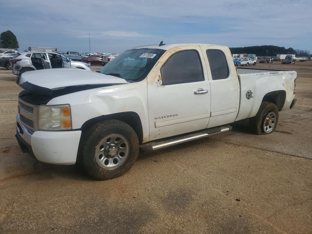 2011 Chevrolet Silverado C1500 LS