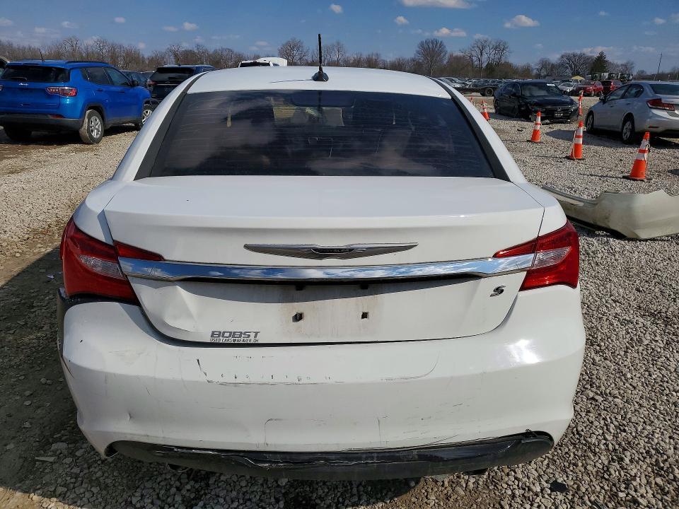 2013 Chrysler 200 Limited