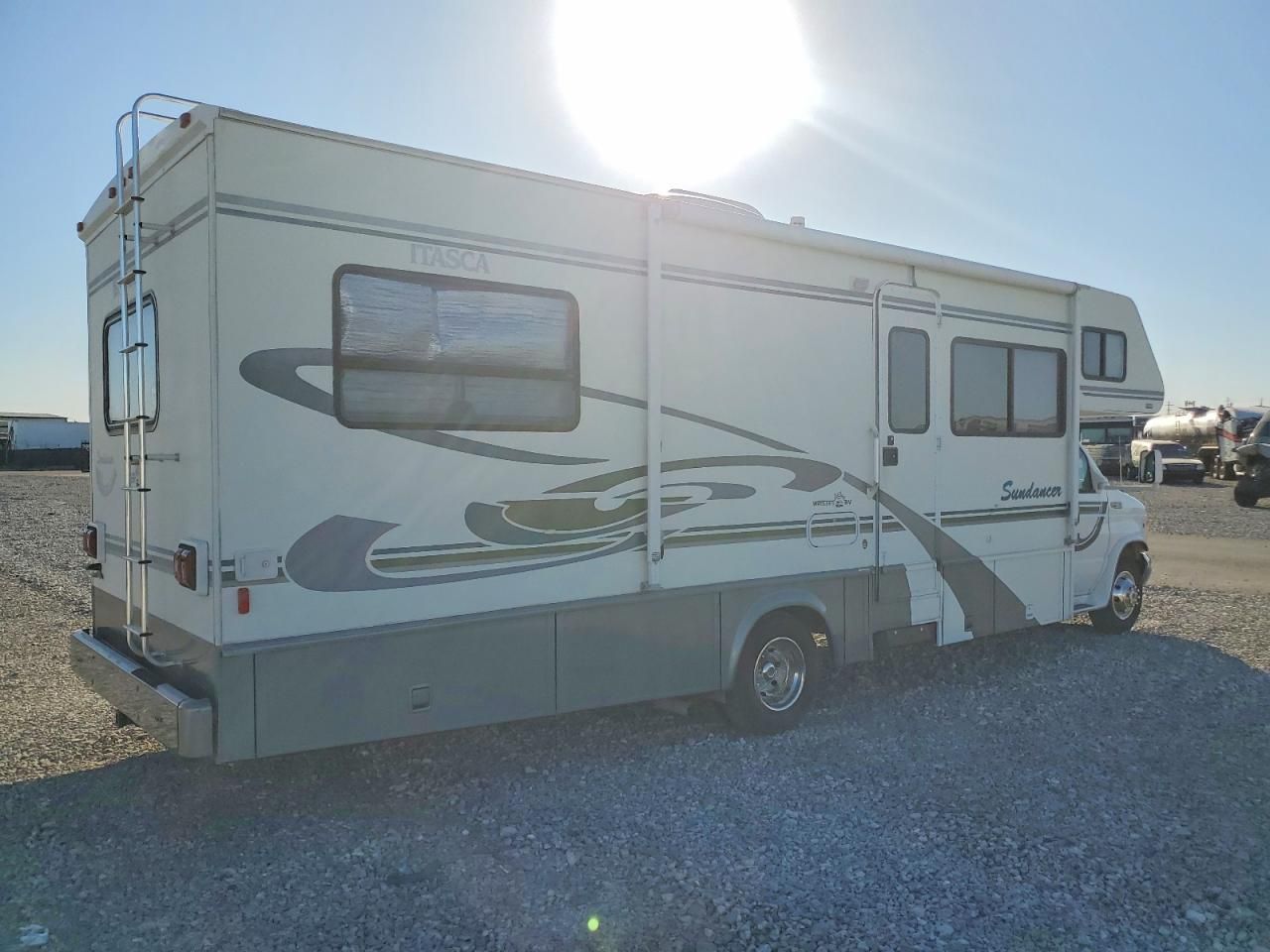 2000 Itasco 2000 Ford Econoline E450 Super Duty Cutaway Van