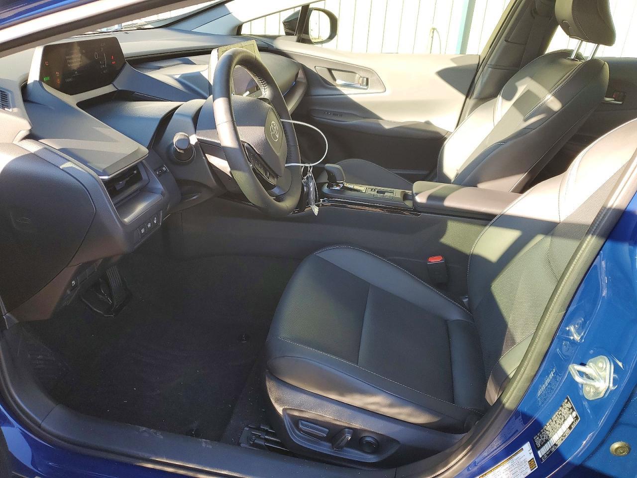 2024 Toyota Prius xle