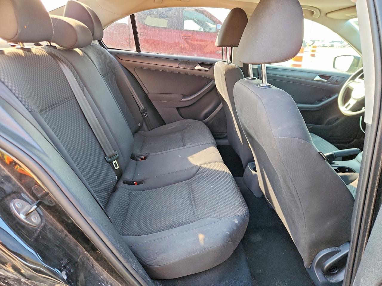 2012 Volkswagen Jetta Base