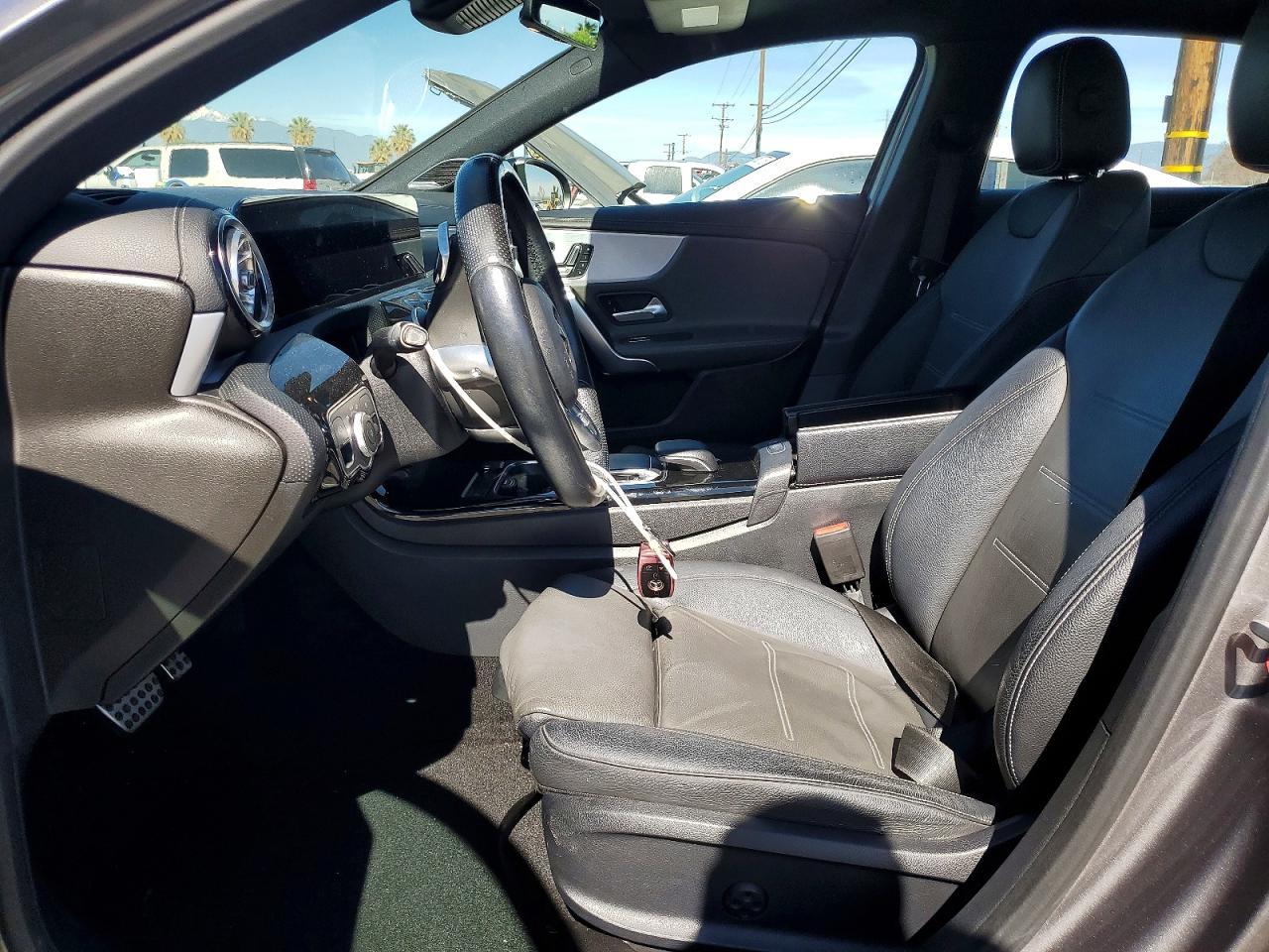 2019 Mercedes-Benz A 220