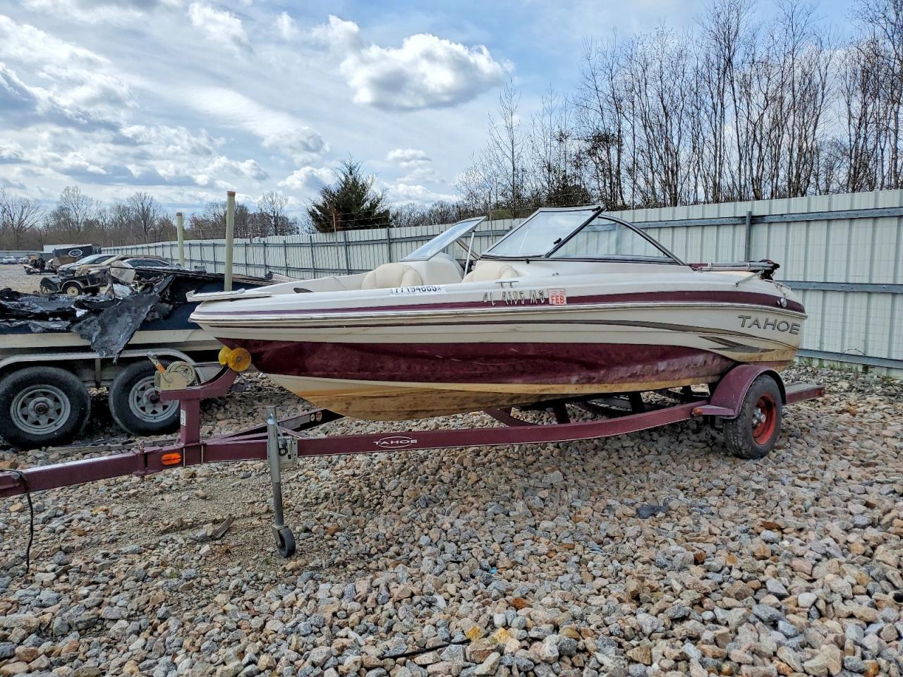 2010 Tracker Boat-Boat