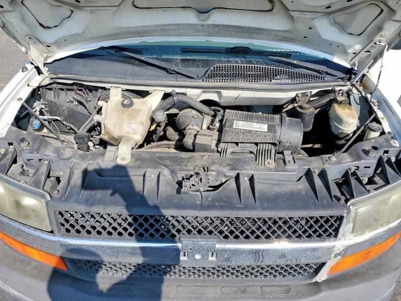 2008 Chevrolet Express 2500 Delivery Van