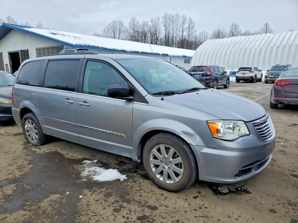 2015 Chrysler Town & Country Touring