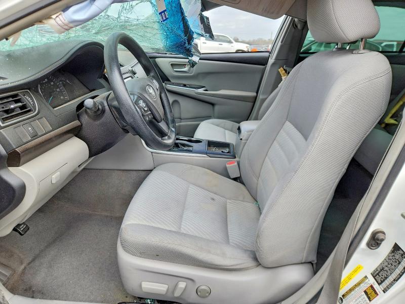 2015 Toyota Camry le