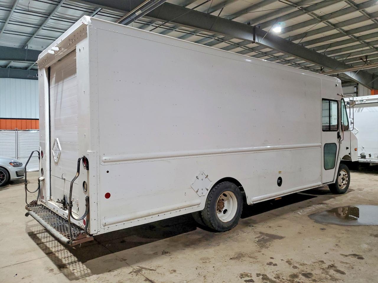 2012 Freigliner Chassis M Line WALK-IN Van