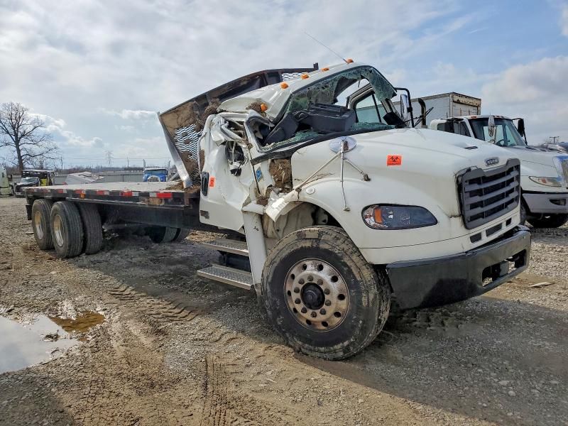 2025 Freigliner 2025 Freightliner Business Class M2 Flatbed Truck