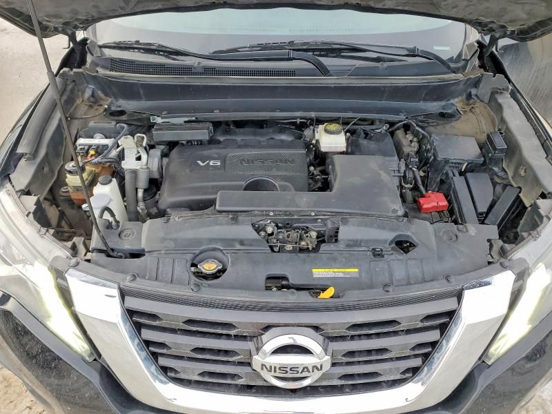 2018 Nissan Pathfinder s