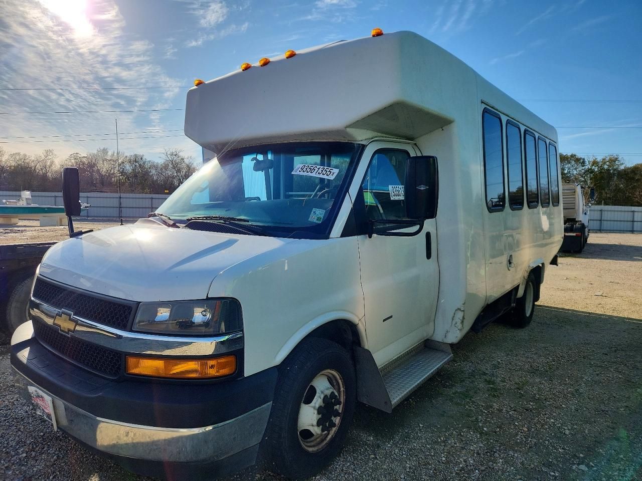 2021 Chevrolet Express G3-shuttle bus