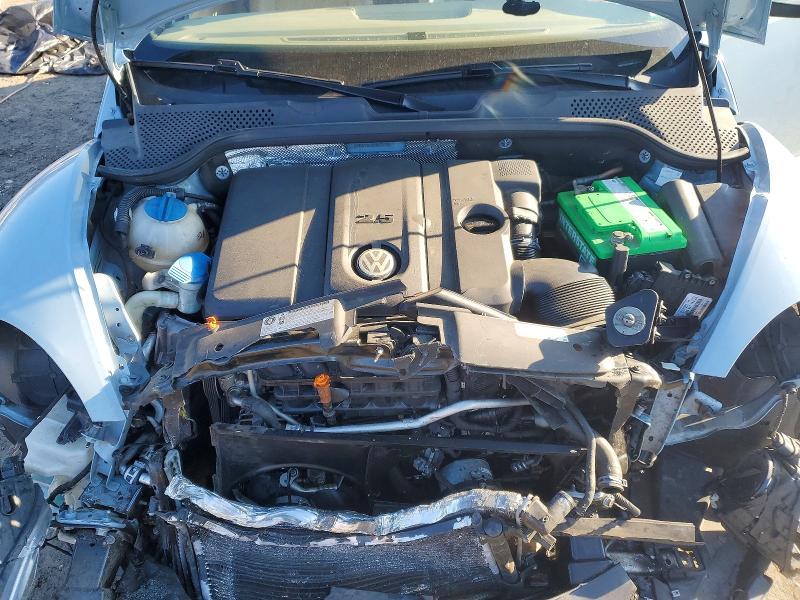 2013 Volkswagen Beetle