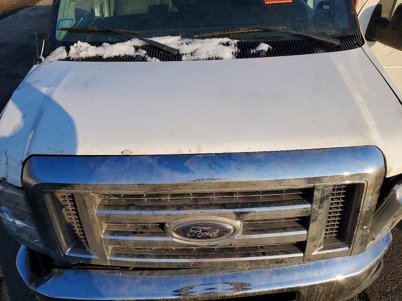 2010 Ford Econoline E350 Super Duty van