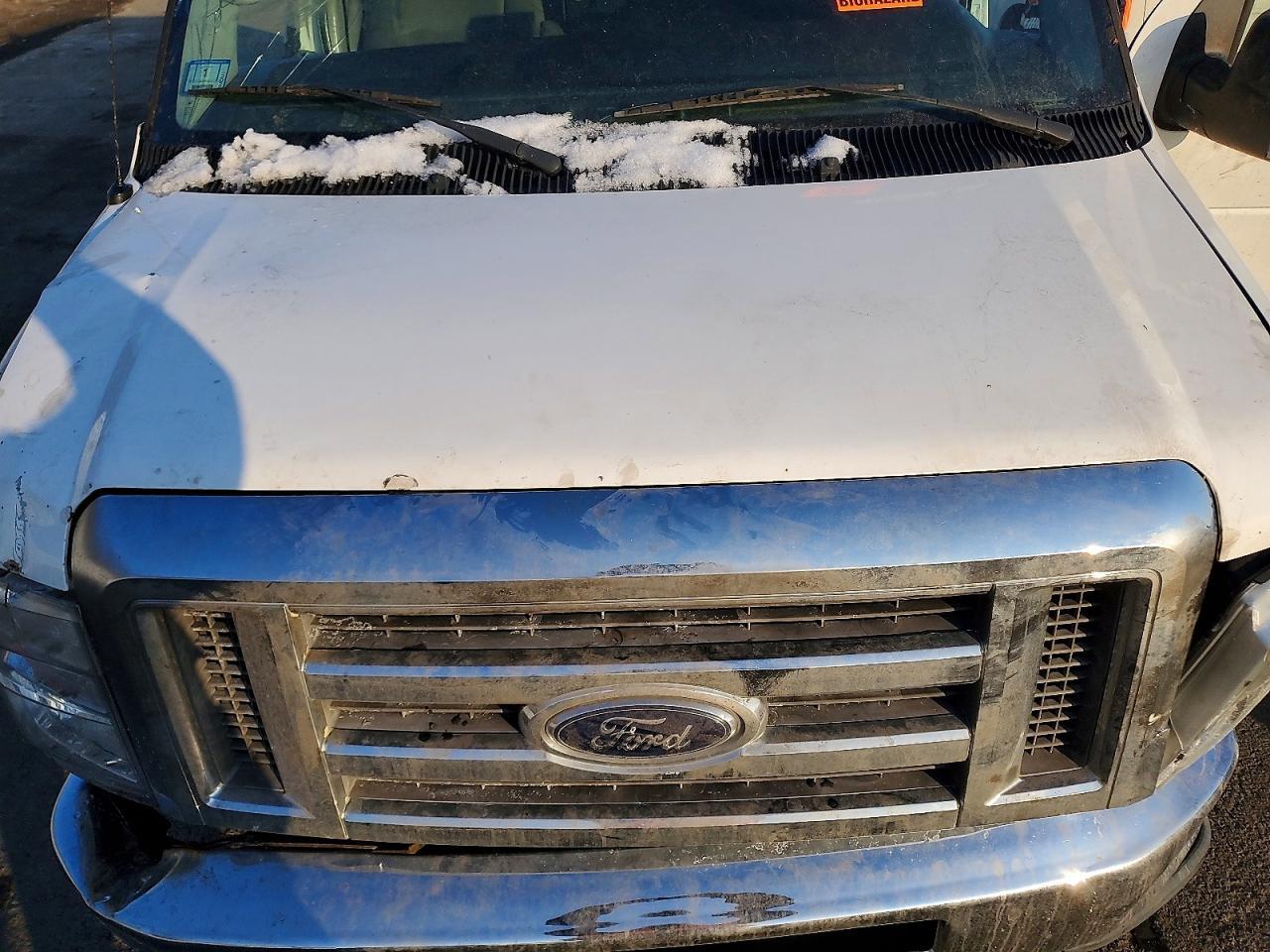 2010 Ford Econoline E350 Super Duty van