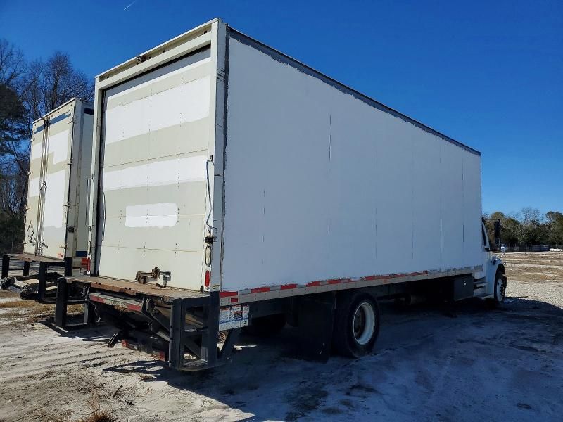 2016 Freightliner Business Class M2 BOX Truck