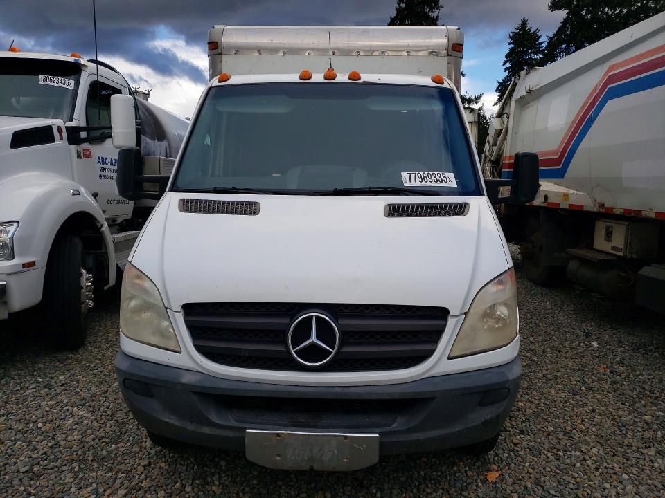 2012 Mercedes-Benz 2012 Mercedes Benz Sprinter box Truck
