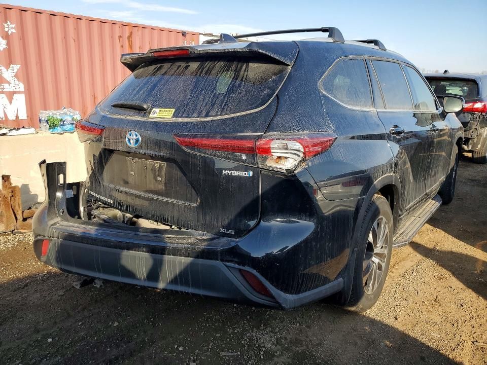 2022 Toyota Highlander Hybrid xle