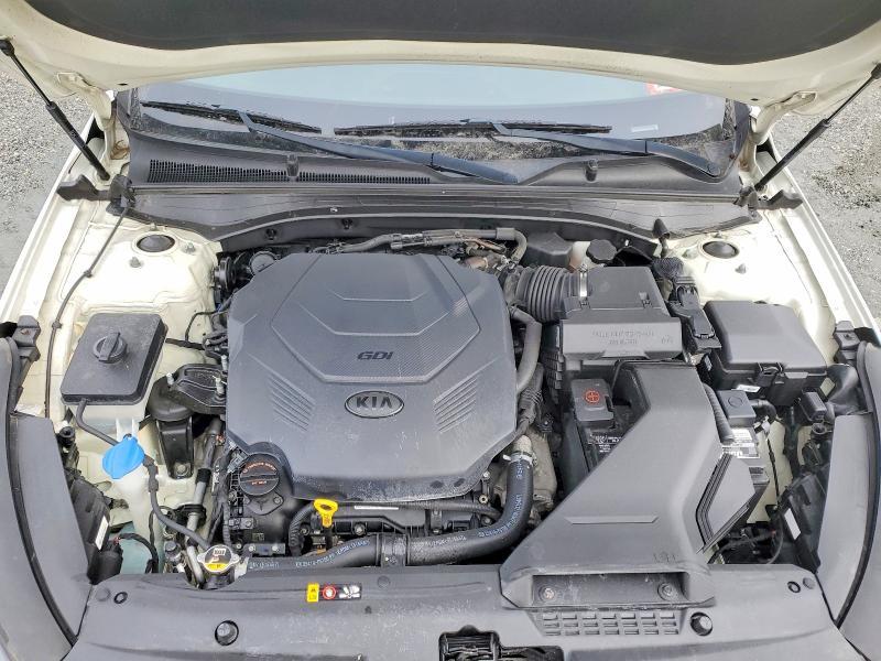 2017 KIA Cadenza Premium
