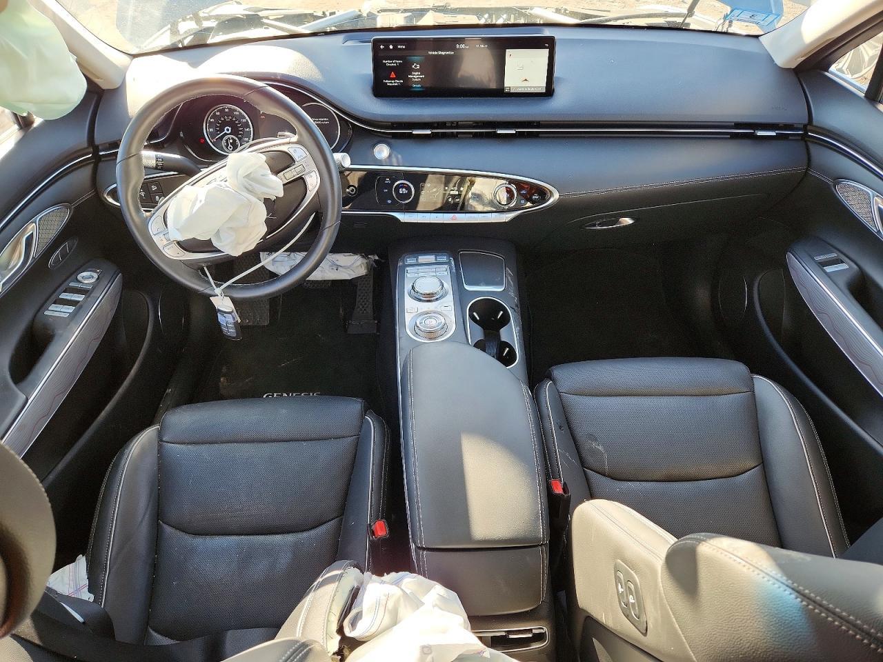 2023 Genesis Gv70 Base