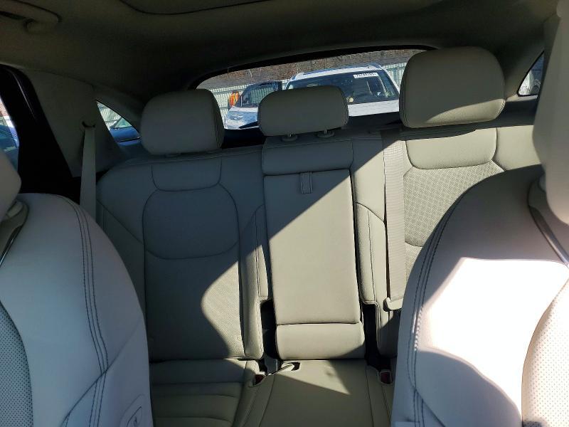 2026 Genesis Gv70 Base