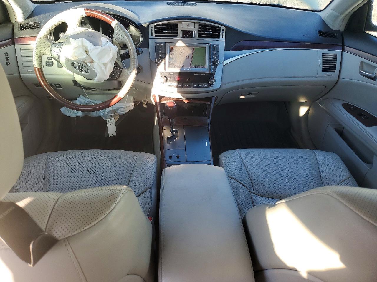 2011 Toyota Avalon Base