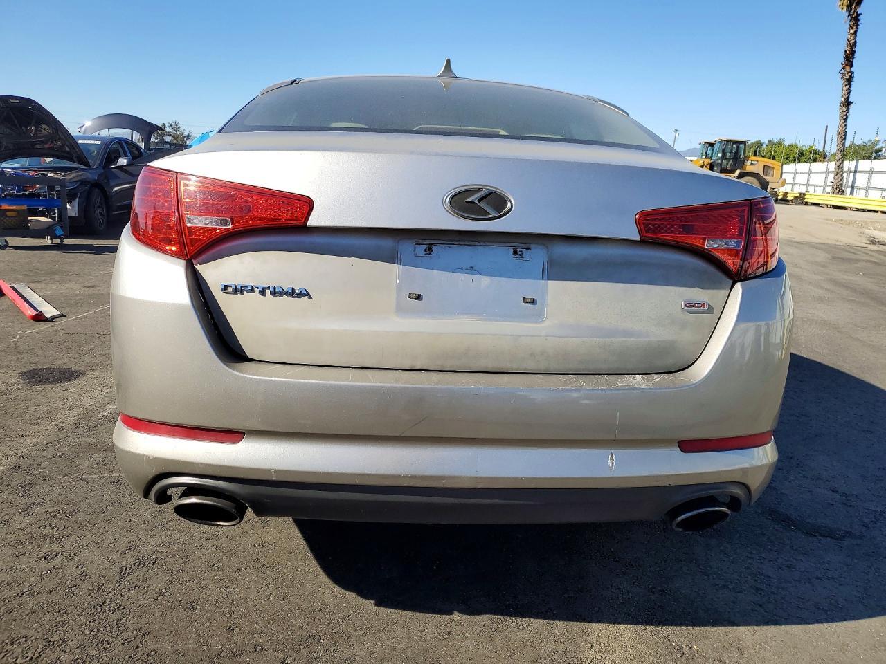 2013 KIA Optima lx