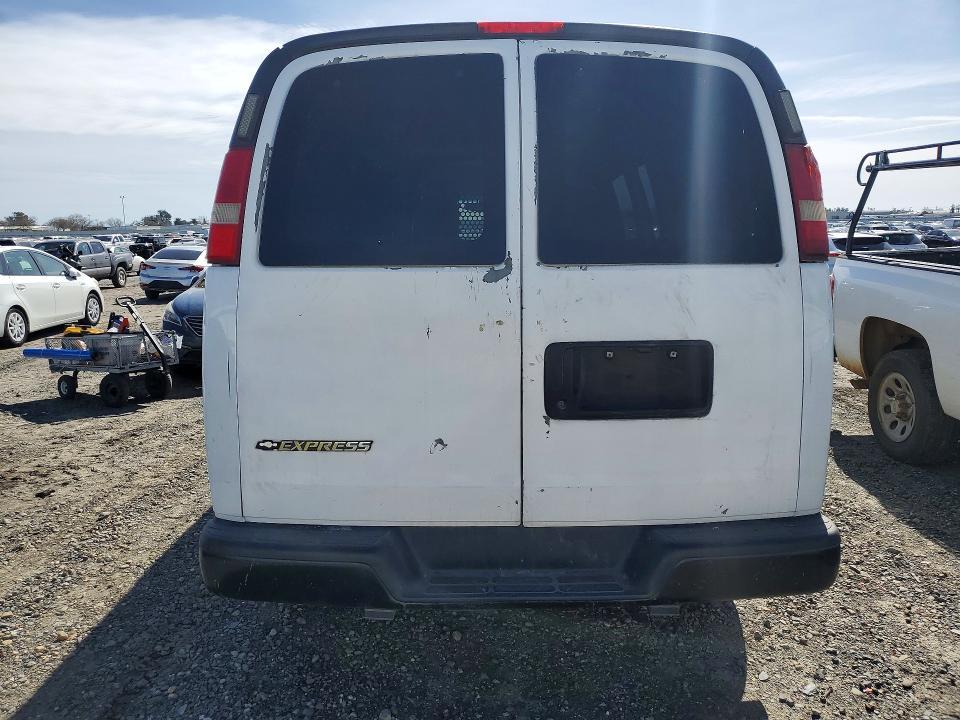 2010 Chev Rolet Express 2500 Cargo Delivery Van