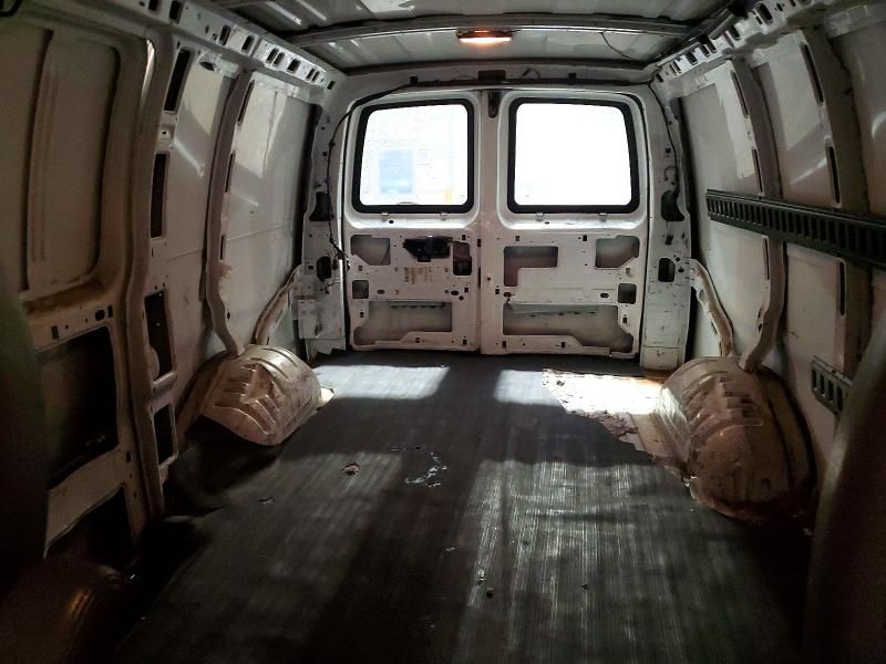 2010 Chevrolet Express G2500