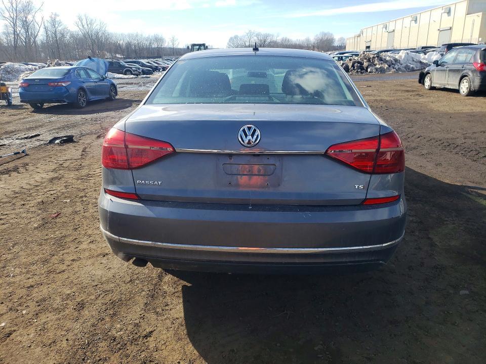 2016 Volkswagen Passat s