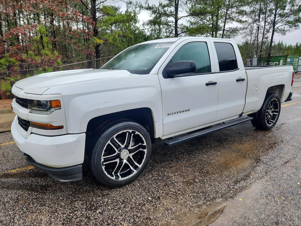 2018 Chevrolet Silverado C1500 Custom