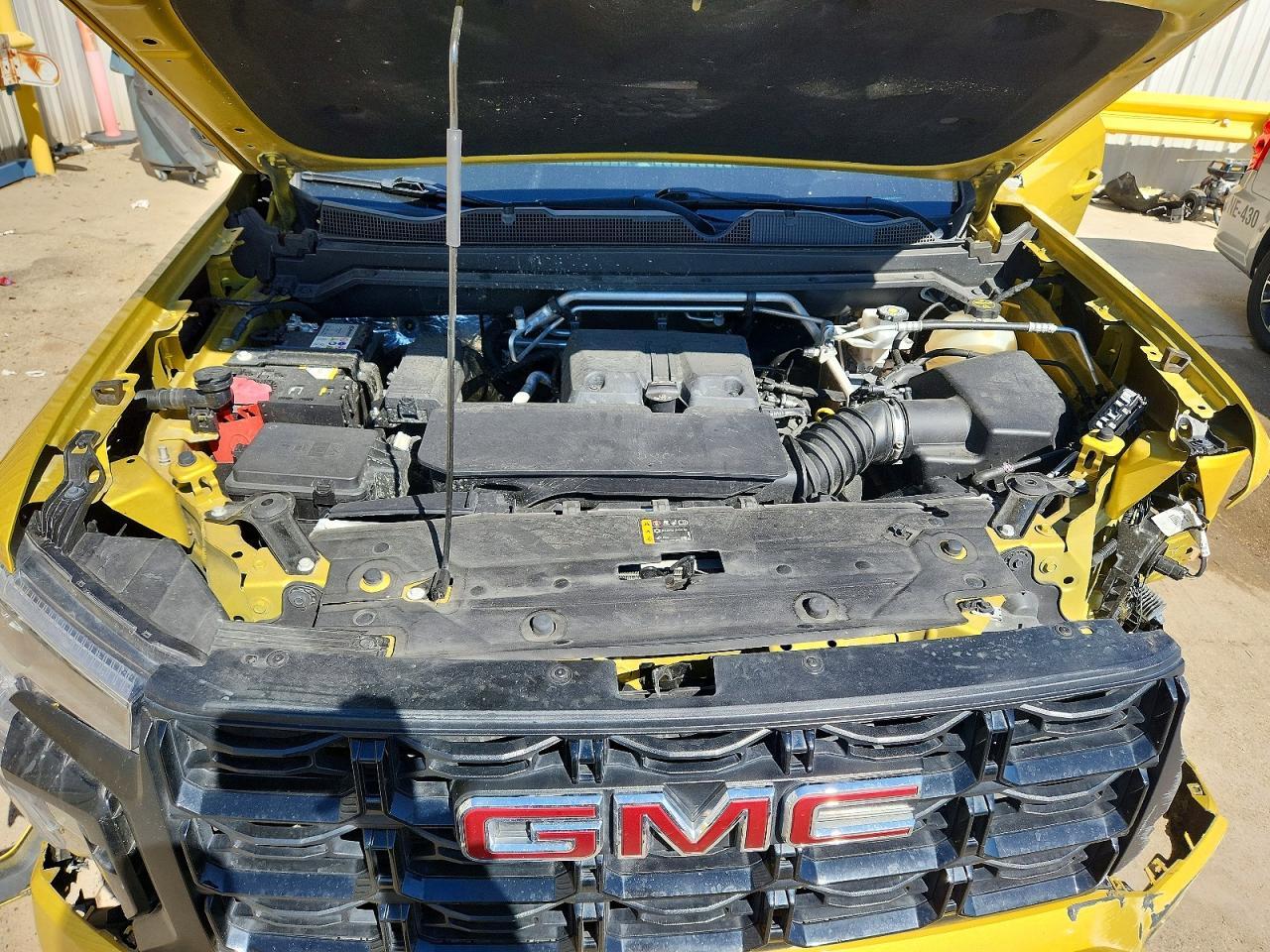 2024 GMC Canyon Elevation