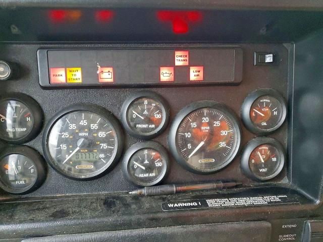 2002 Freightliner Chassis x Line Motor Home