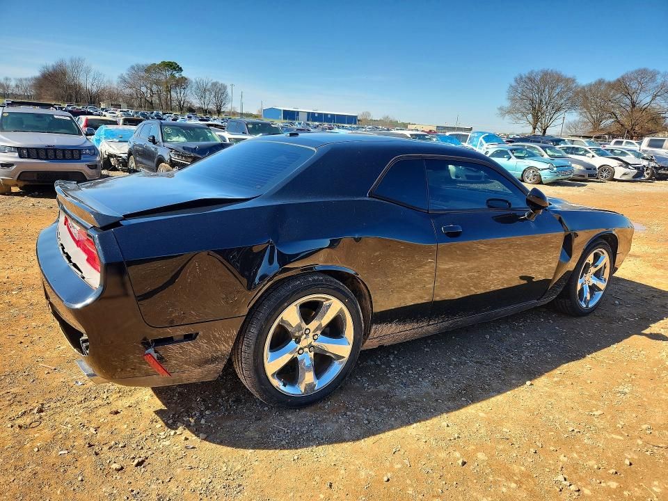 2013 Dodge Challenger sxt