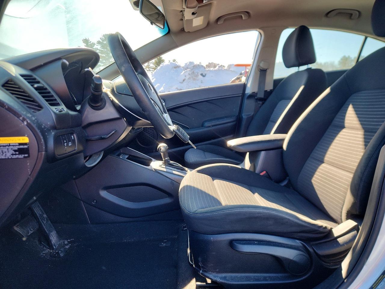 2016 KIA Forte lx