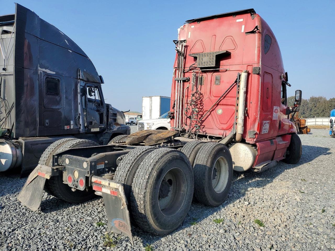 2012 Freigliner 2012 Freightliner Cascadia Semi Truck