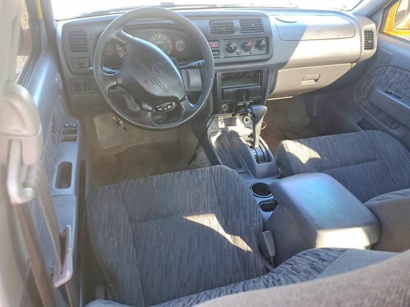 2000 Nissan Frontier XE