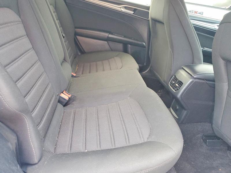 2020 Ford Fusion se