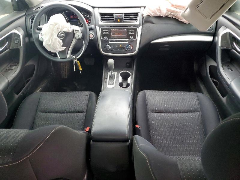 2017 Niss Altima