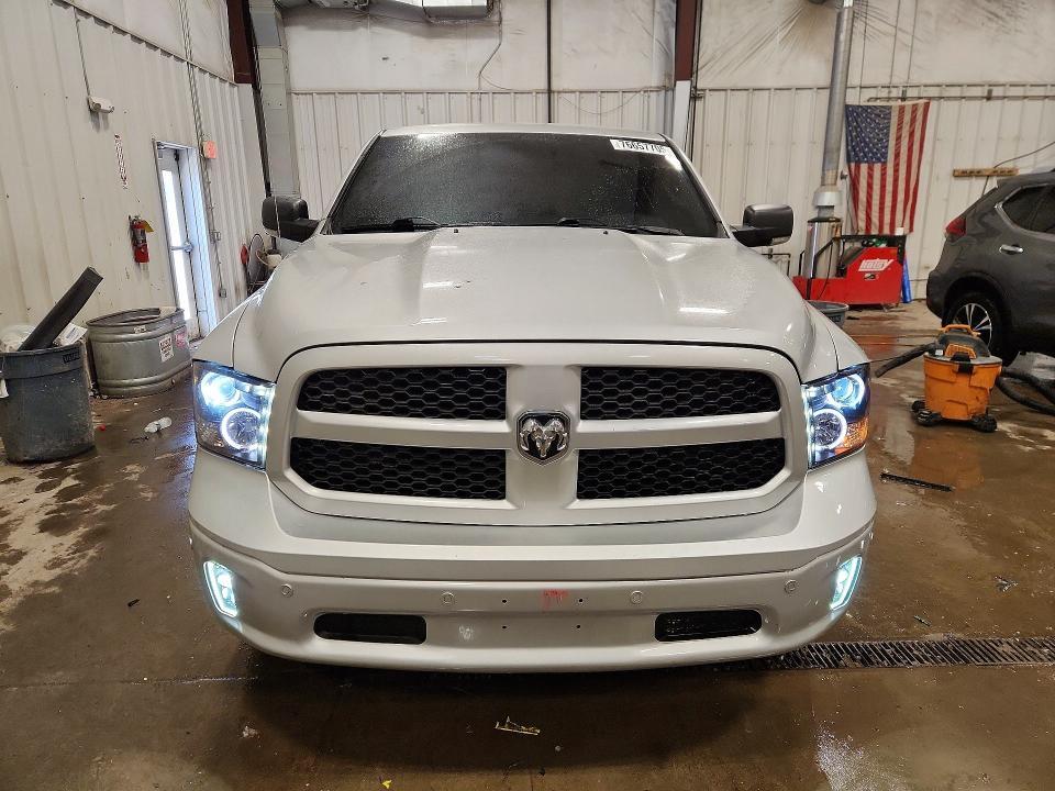 2017 Dodge Ram 1500 slt
