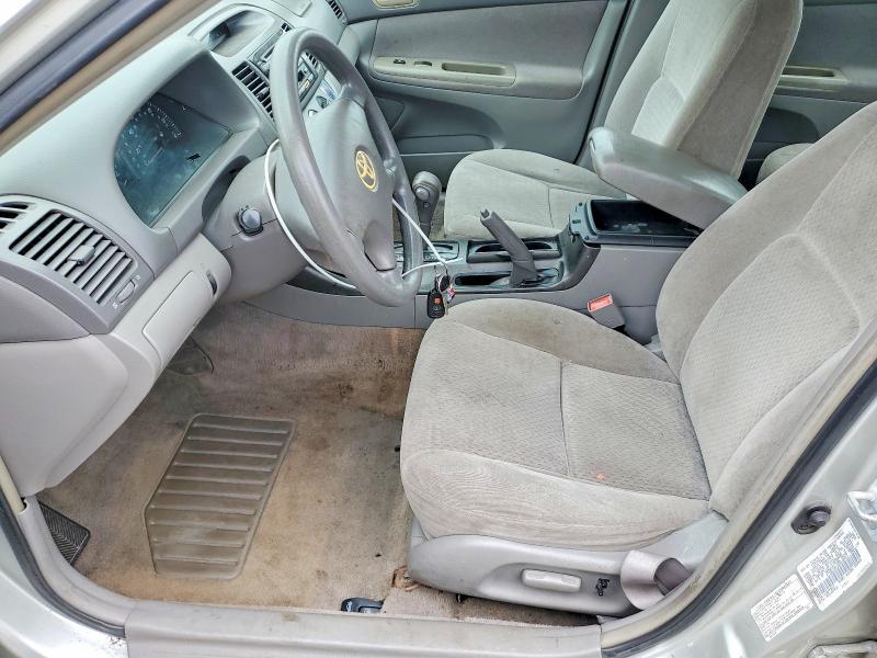 2002 Toyota Camry le