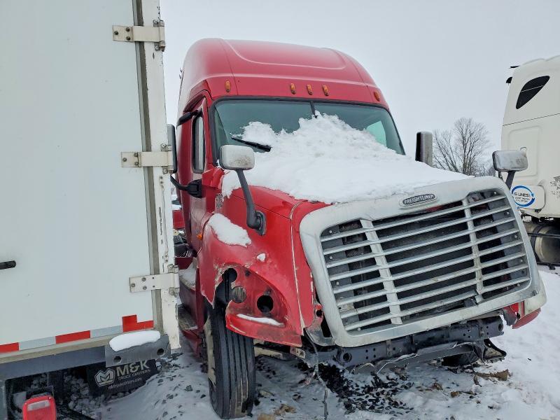 2016 Freightliner Cascadia 125