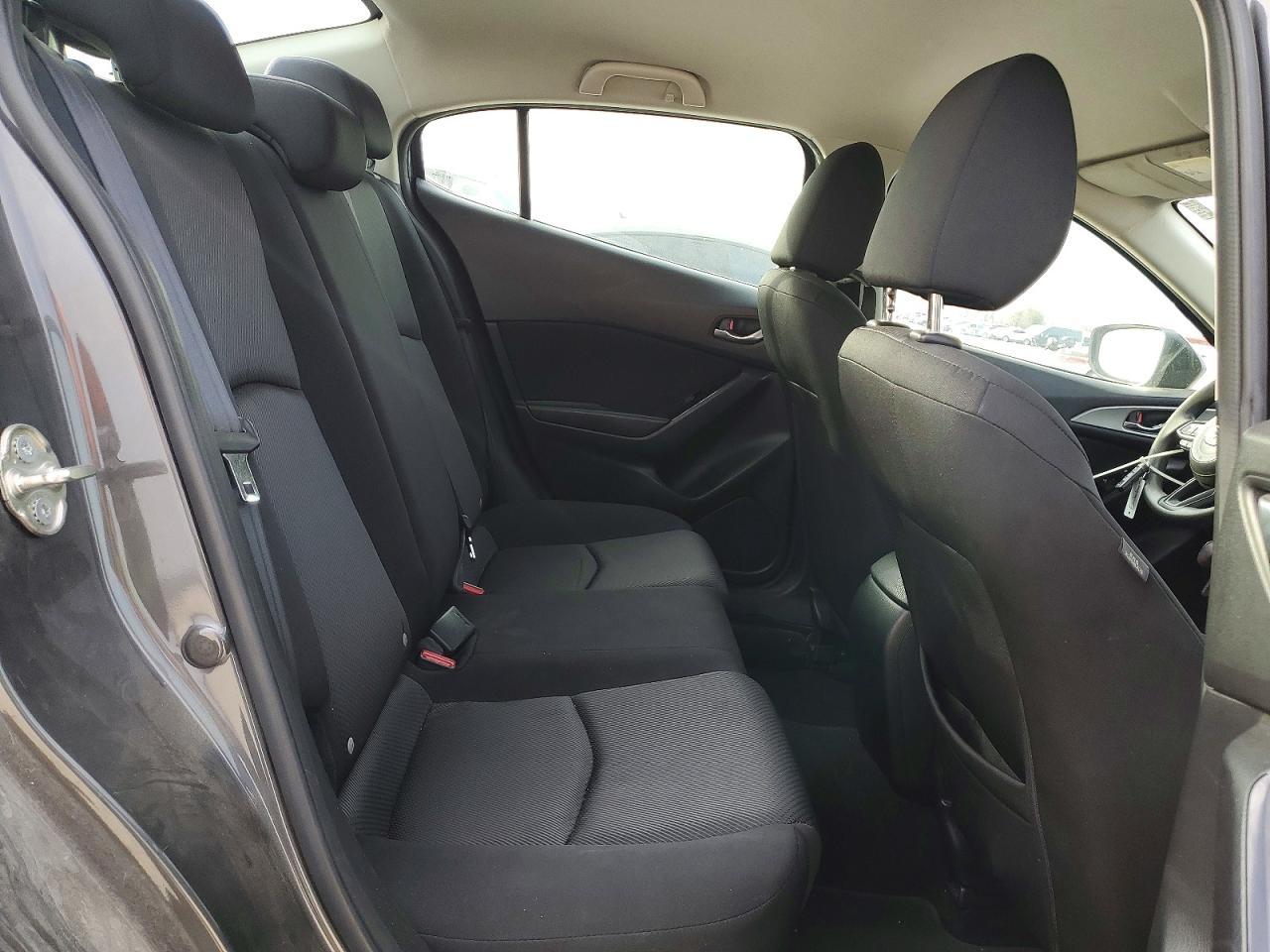 2018 Mazda 3 Sport