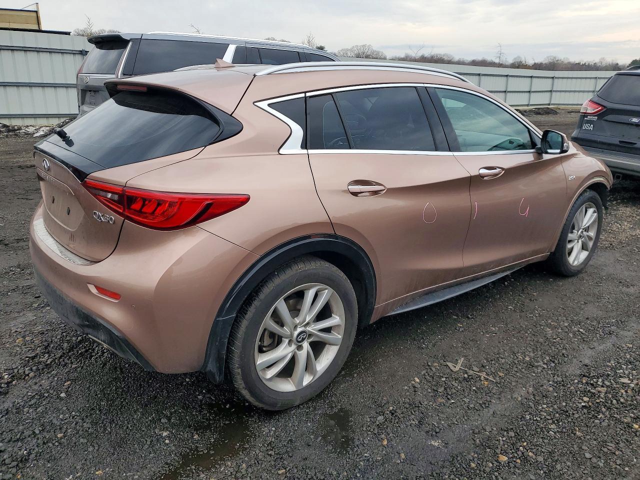 2017 Infinity Qx30 Premium