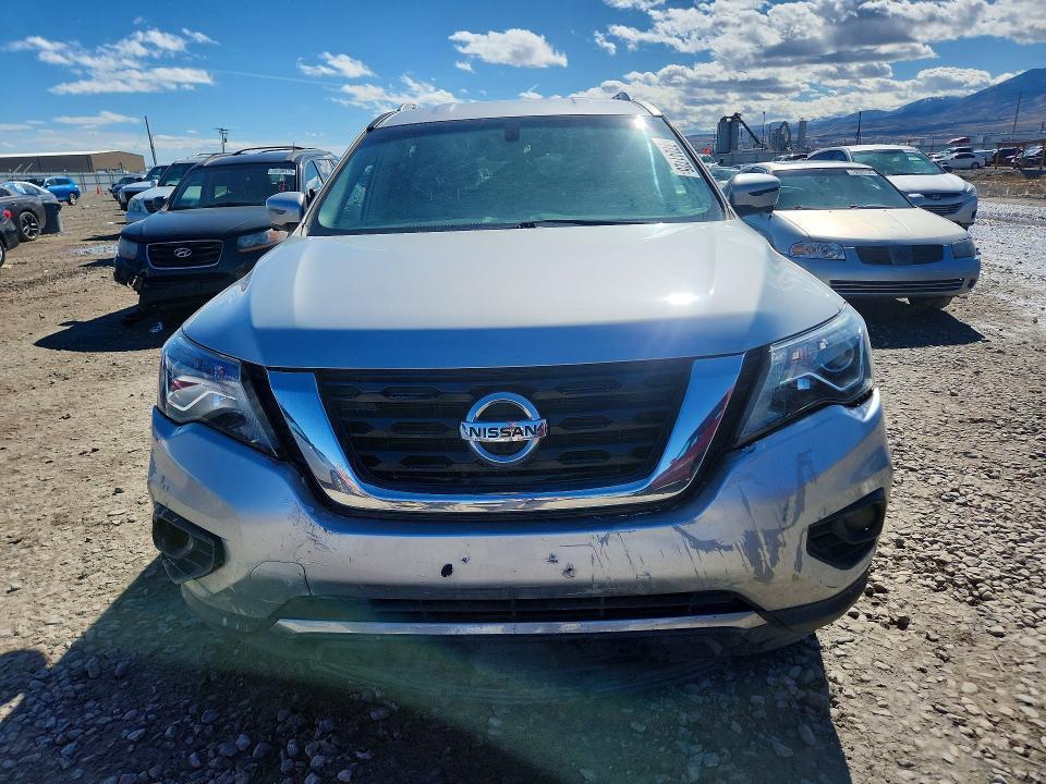 2018 Nissan Pathfinder sl