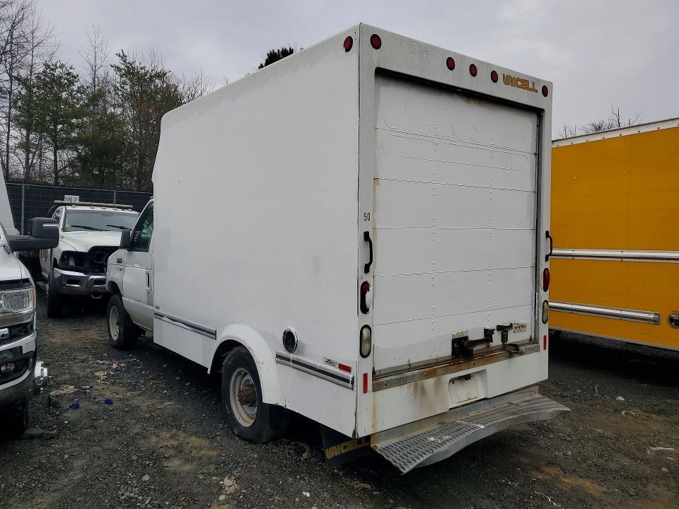2010 Ford E350 Delivery Truck