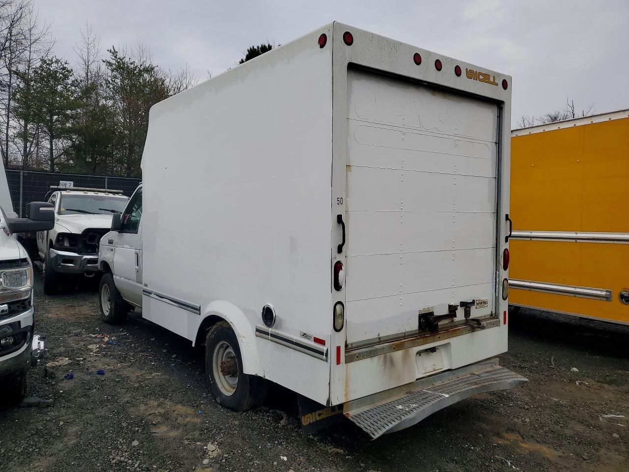 2010 Ford E350 Delivery Truck