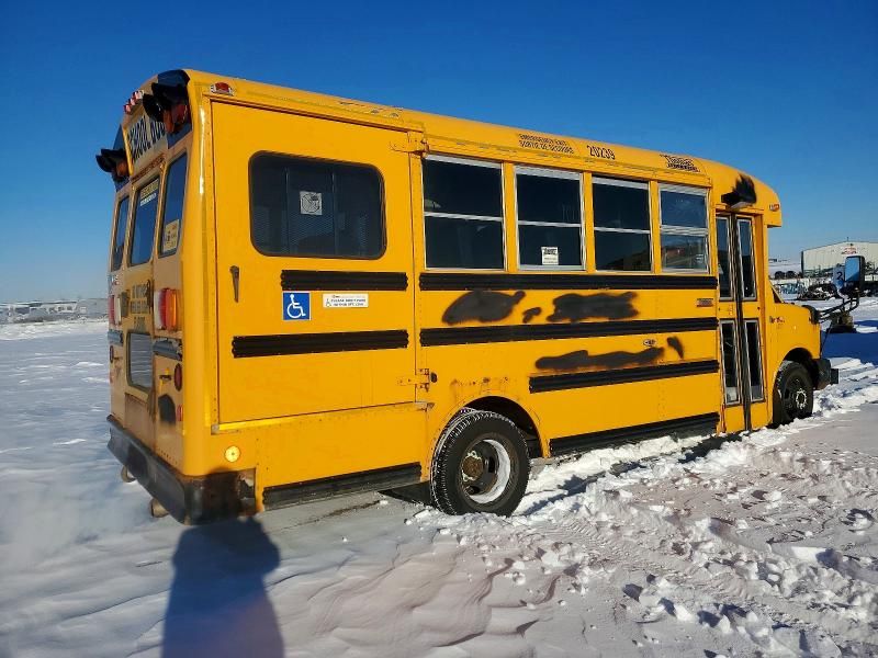 2010 Chevrolet 2010 Thomas Minotour G4500-school bus