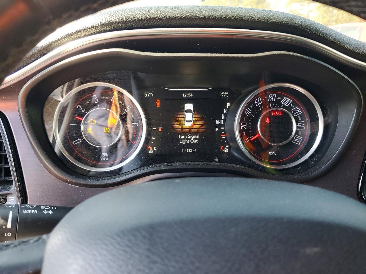 2015 Dodge Challenger sxt