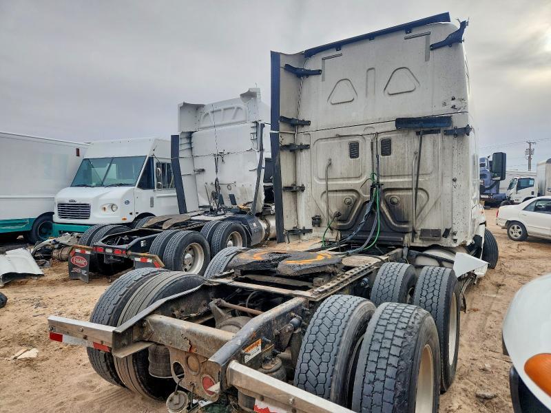 2016 Freigliner 2016 Freightliner Cascadia 125 Semi Truck