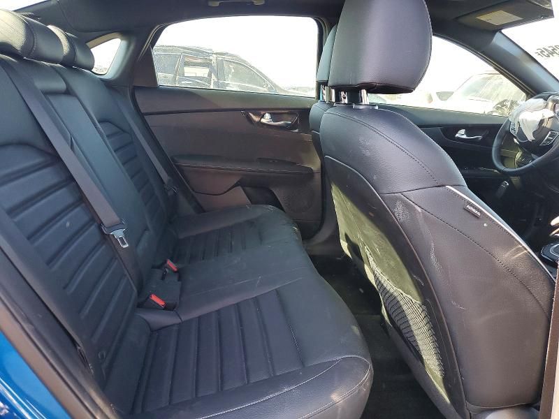 2023 KIA Forte gt Line