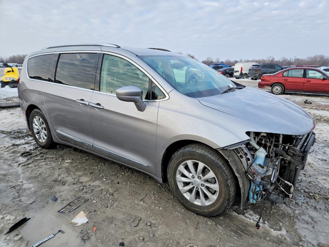 2018 Chrysler Pacifica Touring l